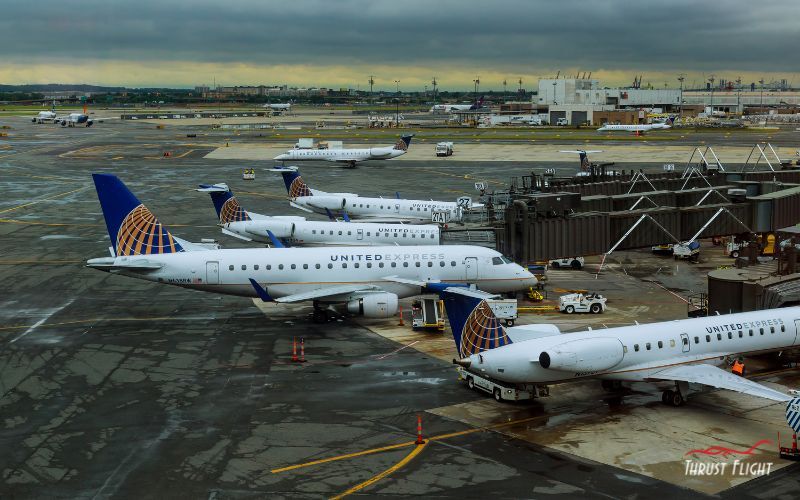 Finding the Best Airline to Work for As a Pilot