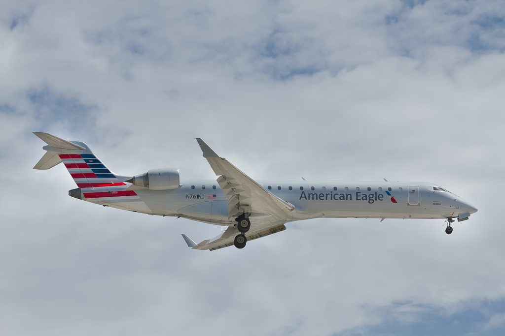 envoy-air-pilot-salary American Eagle Aircraft operated by Envoy