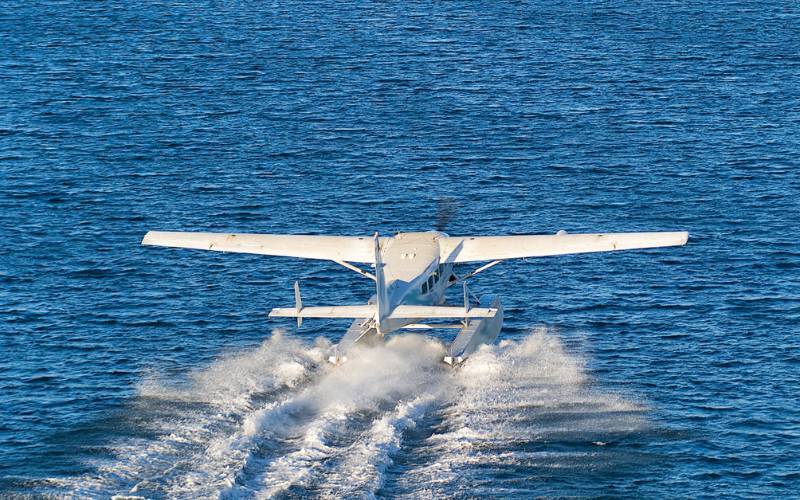 learn to fly a seaplane