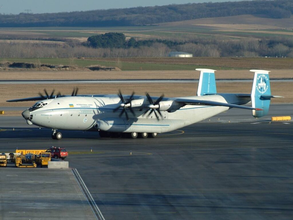 Antonov AN-22