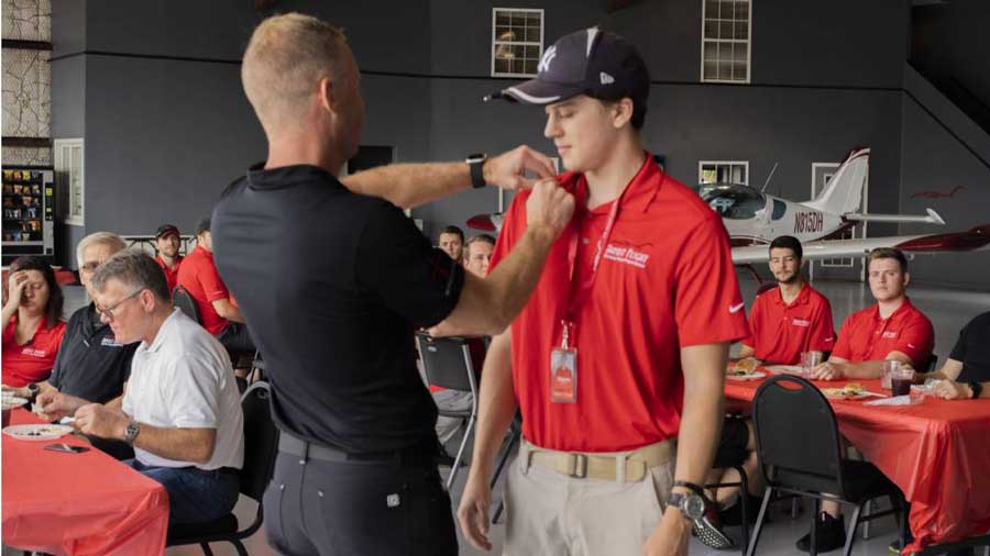 2019 flight school pinning ceremony