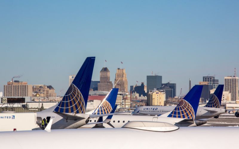 United Aviate Airline Tails