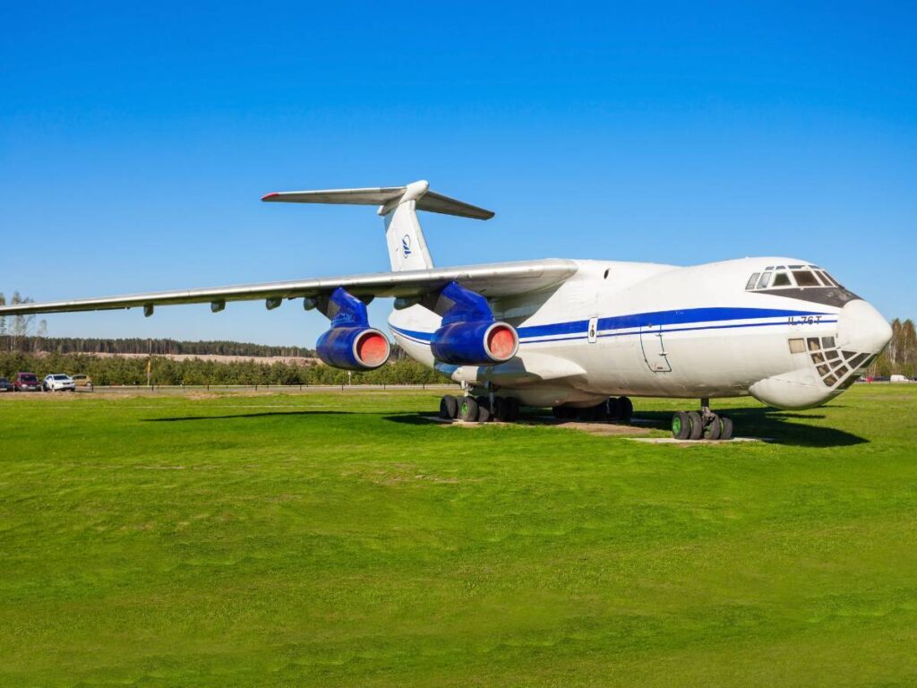 Ilyushin II-76