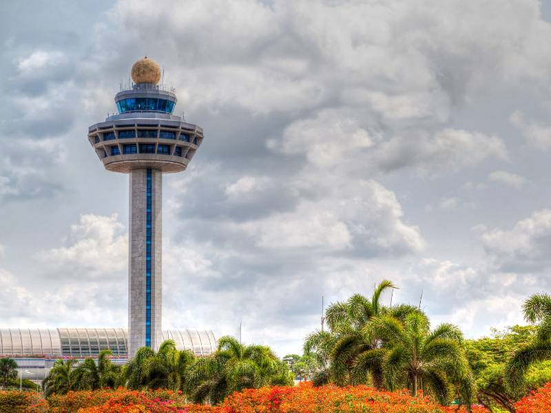 ctaf uncontrolled airport