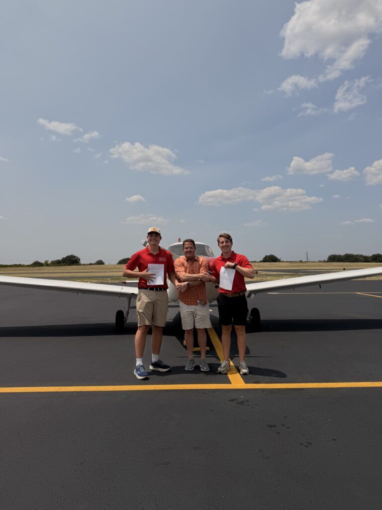 Checkride pass photo – Lucas H.