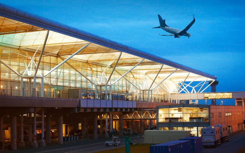 Landing at class b airports