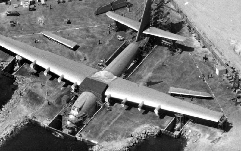 Spruce Goose was one of the largest airplanes ever built