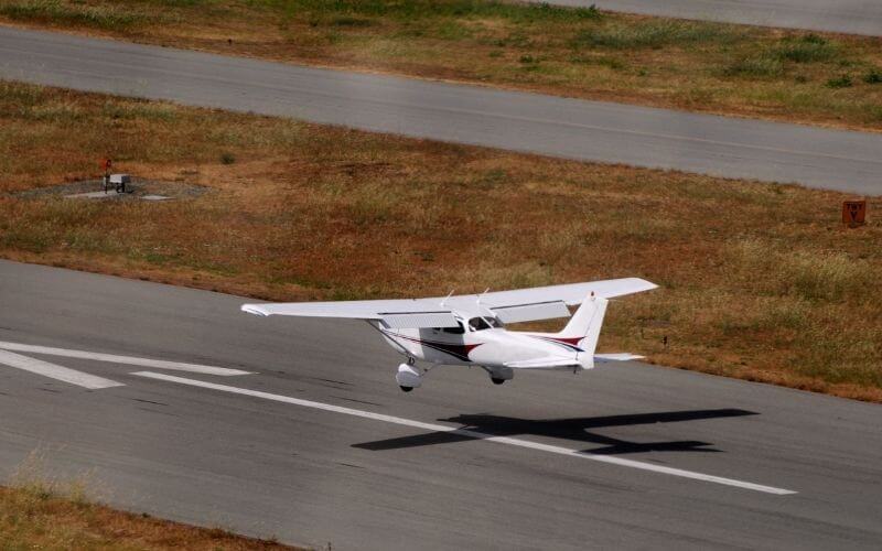 Touch and Go – What Is It and How to Fly It