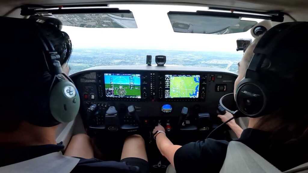 Cessna 172 cockpit