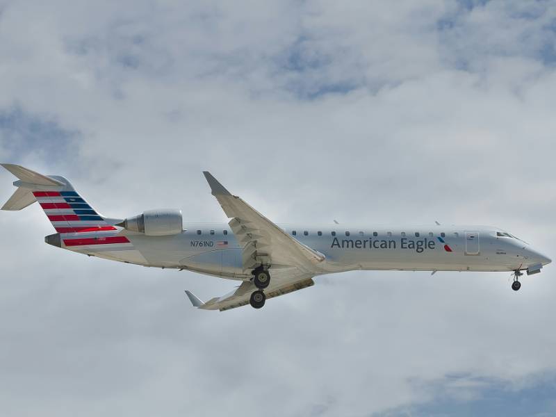 regional airline Envoy
