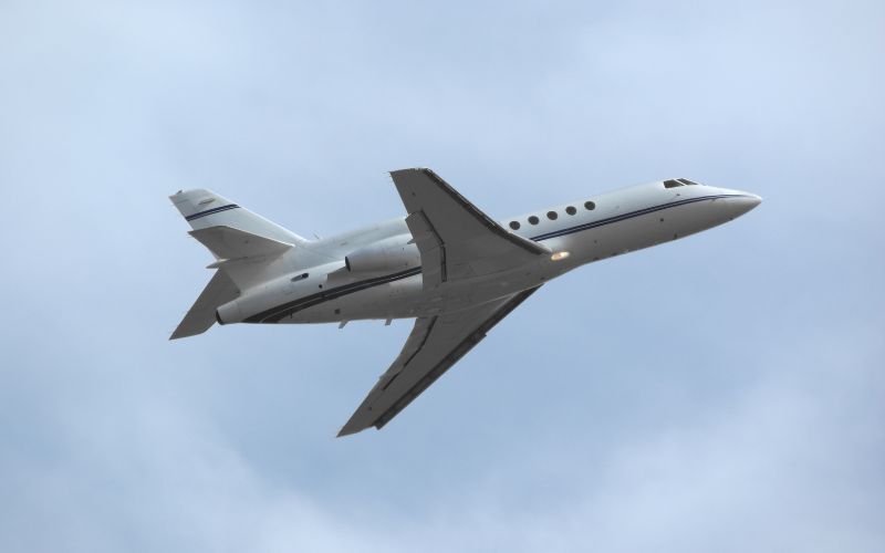 Corporate pilot salary