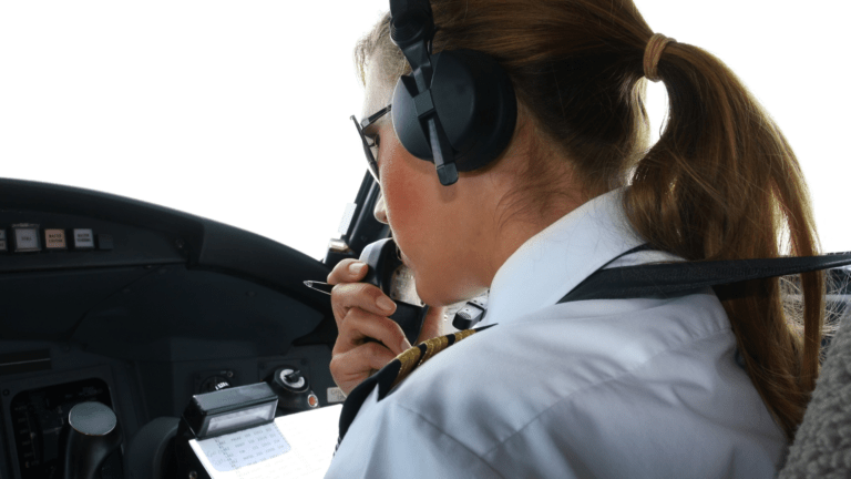 trailblazing female pilots