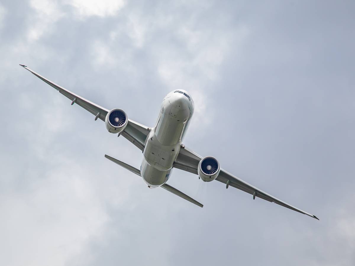 How High do Planes Fly?