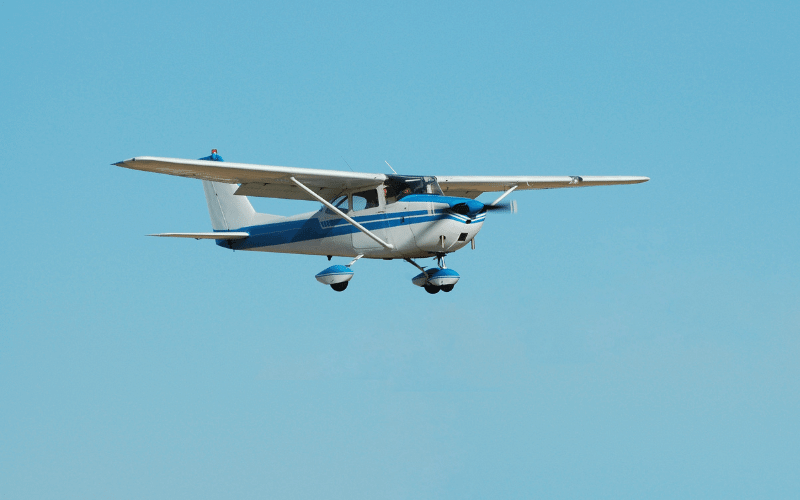 Fly discovery flights in clear weather